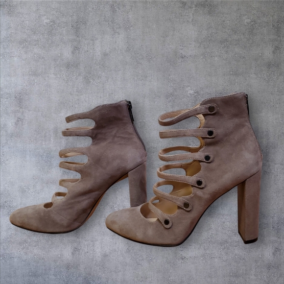 Vince Camuto Davel Women's Taupe Suede Block Heel Pump N6578* Size 7.5M - Picture 2 of 5